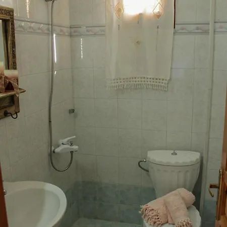 Limnioni * Archangelos (Rhodes)