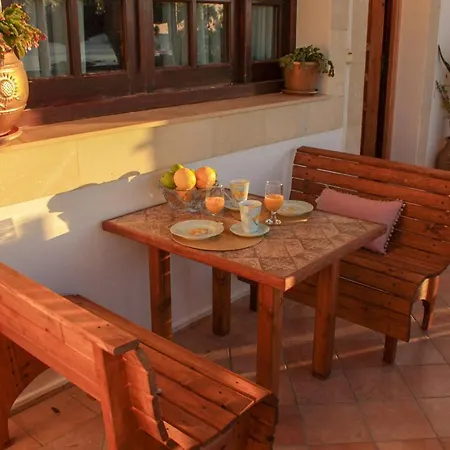 Limnioni Archangelos (Rhodes)