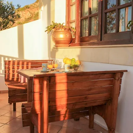 Limnioni Appartement *