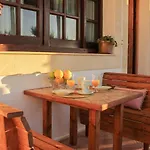 Apartamento Limnioni *